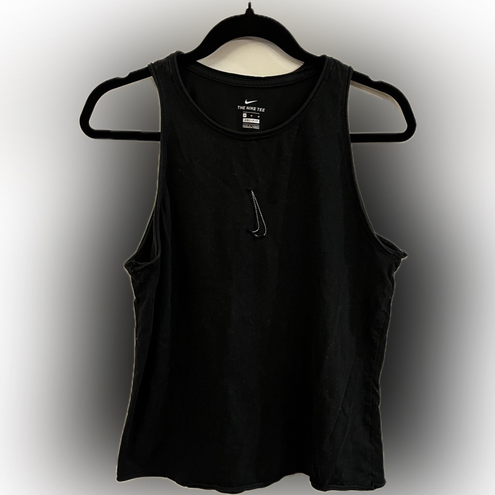✨🏃‍♀️ Nike Women’s Embroidered Dri-Fit Tank Top 🏃‍♀️✨
